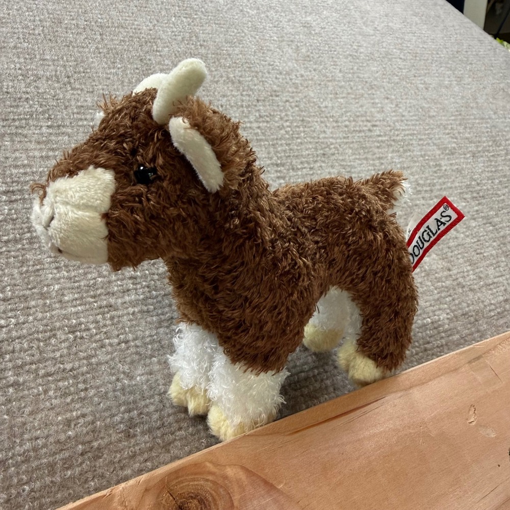 2017 Douglas Cuddle Toys Brown White cow Plush Stuffed Animal Farm 1505 7 in. - Picture 2 of 13